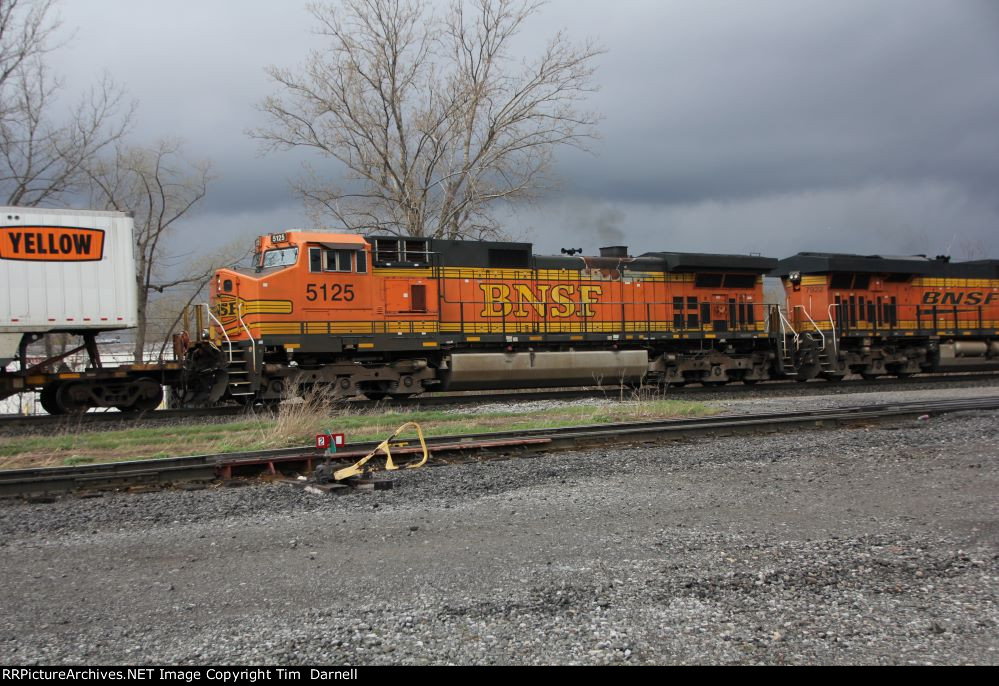 BNSF 5125 on 28B